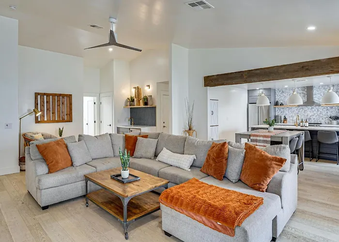 < 1/2 Mi To Golf! Lakefront Oasis W/ Dock Mesa